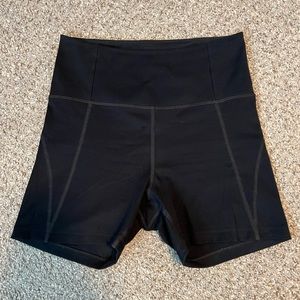 Girlfriend Collective Run Shorts - Black